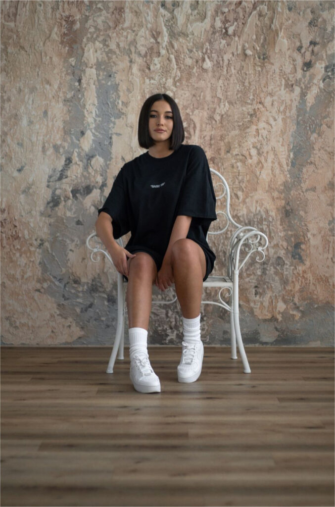 BASIC TEE - BLACK - Image 6