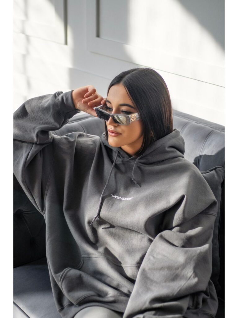 BASIC HOODIE - GREY