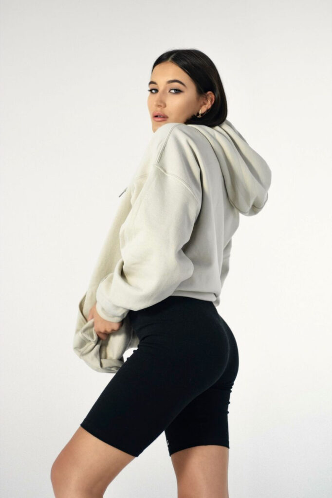 BASIC HOODIE - SAND - Image 3