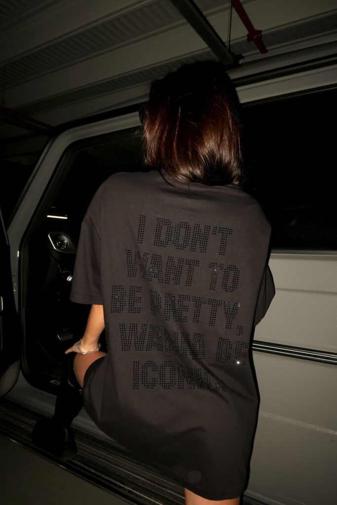 ICONIC TEE - BLACK