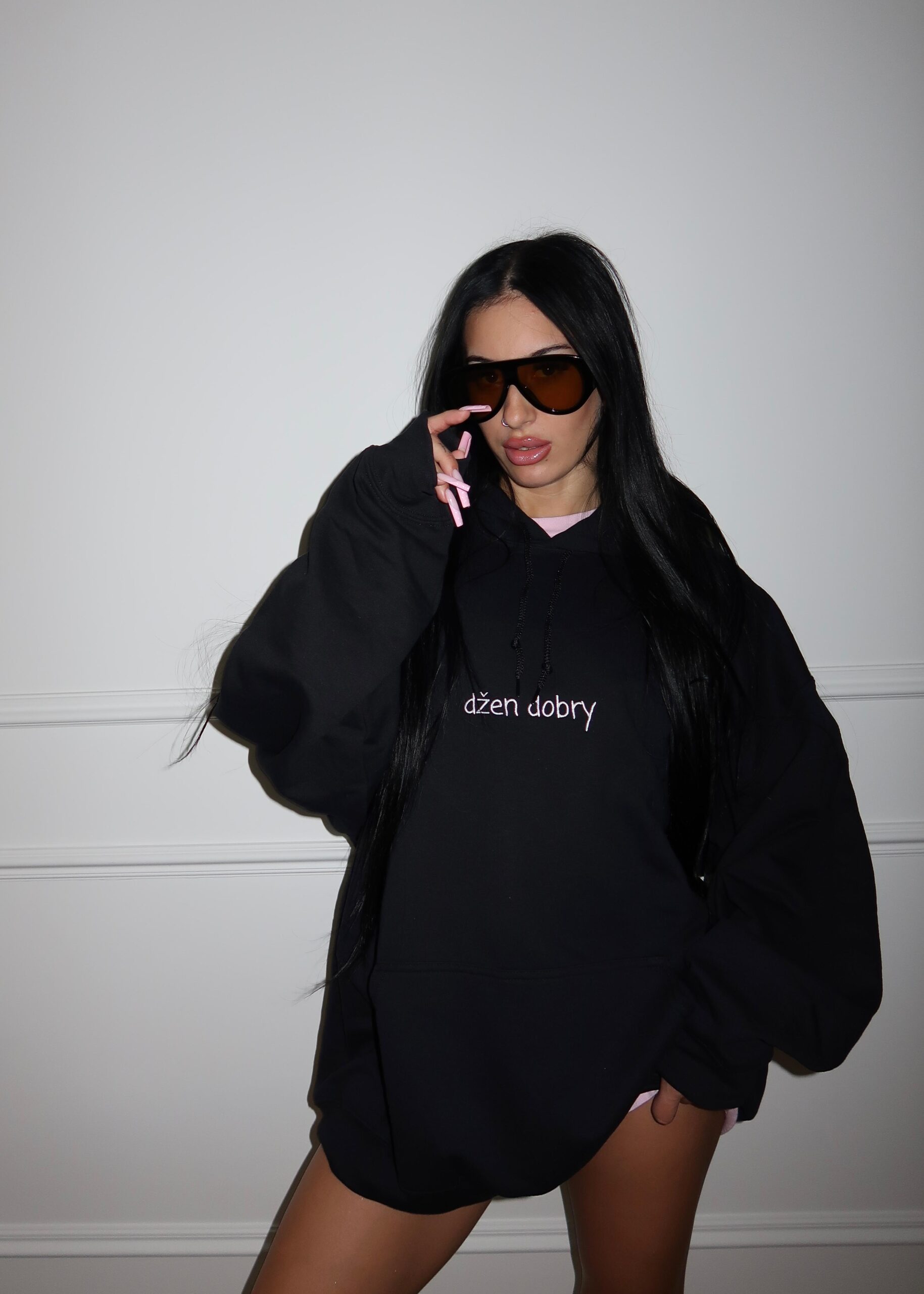 "DŽEN DOBRY" HOODIE - BLACK